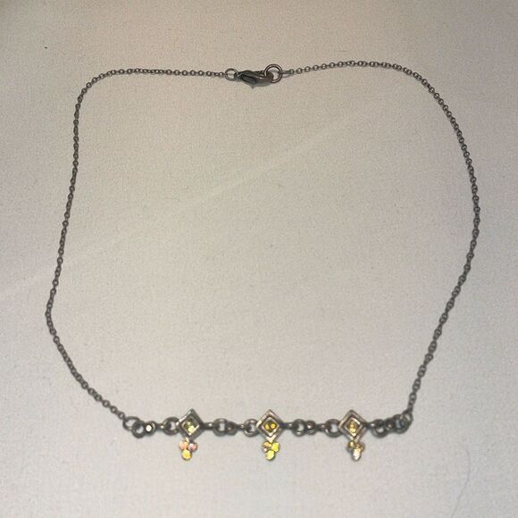 Delicate necklace with diamonds and clovers - Picture 4 of 7